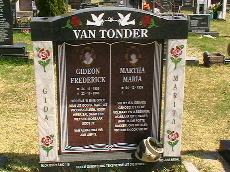 TONDER Gideon Frederick, van 1955-2006 &amp; Martha Maria 1959-