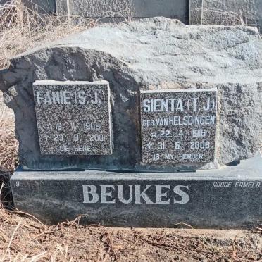 BEUKES S.J. 1908-2001 & T.J. VAN HELSDINGEN 1916-2008