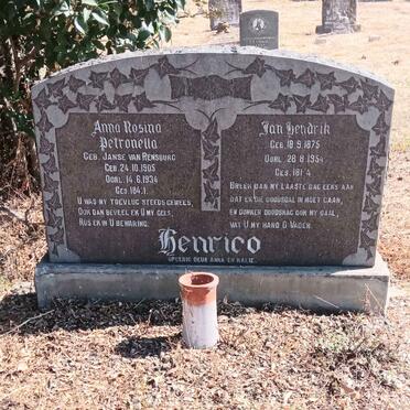 HENRICO Jan Hendrik 1875-1954 & Anna Rosina Petronella nee JANSE VAN RENSBURG 1905-1934