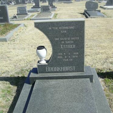 BRONKHORST Esther 1958-1976