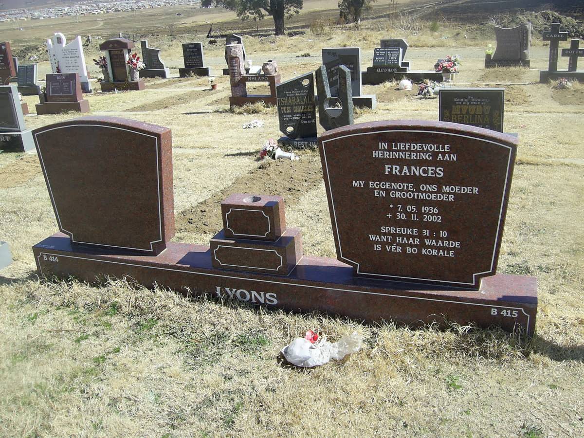 LYONS Frances 1936-2002