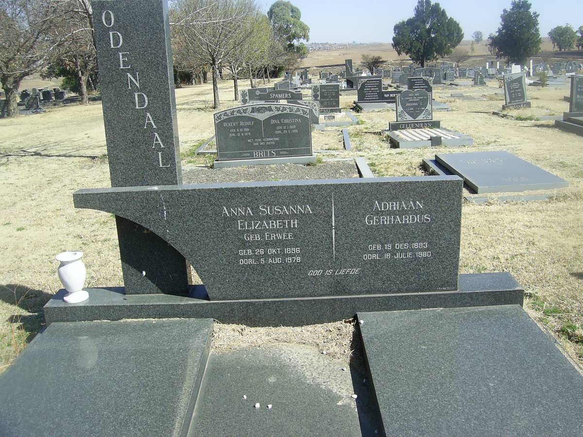 ODENDAAL Adriaan Gerhardus 1893-1980 &amp; Anna Susanna Elizabeth ERWEE 1896-1978