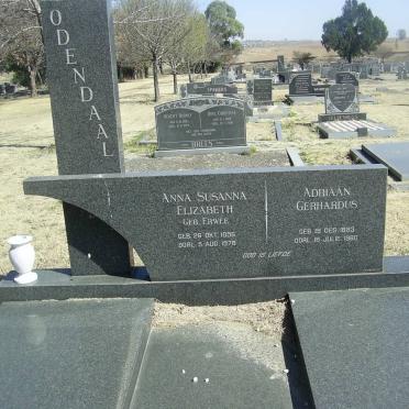 ODENDAAL Adriaan Gerhardus 1893-1980 &amp; Anna Susanna Elizabeth ERWEE 1896-1978