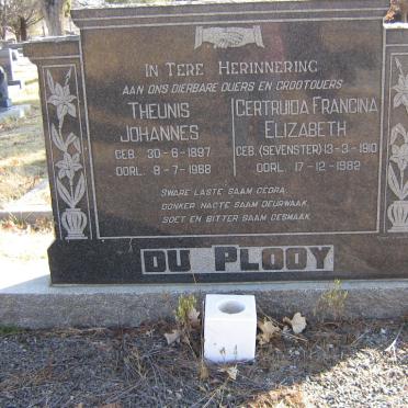 PLOOY Theunis Johannes, du 1897-1968 &amp; Gertruida Francina Elizabeth SEVENSTER 1910-1982