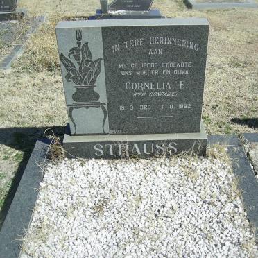 STRAUSS Cornelia E. nee CONRADIE 1920-1982