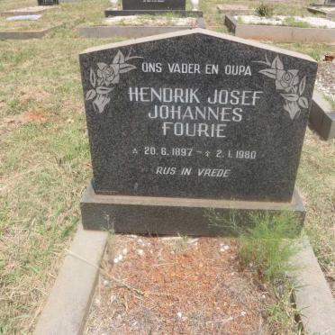 F - Vanne :: Surnames - F