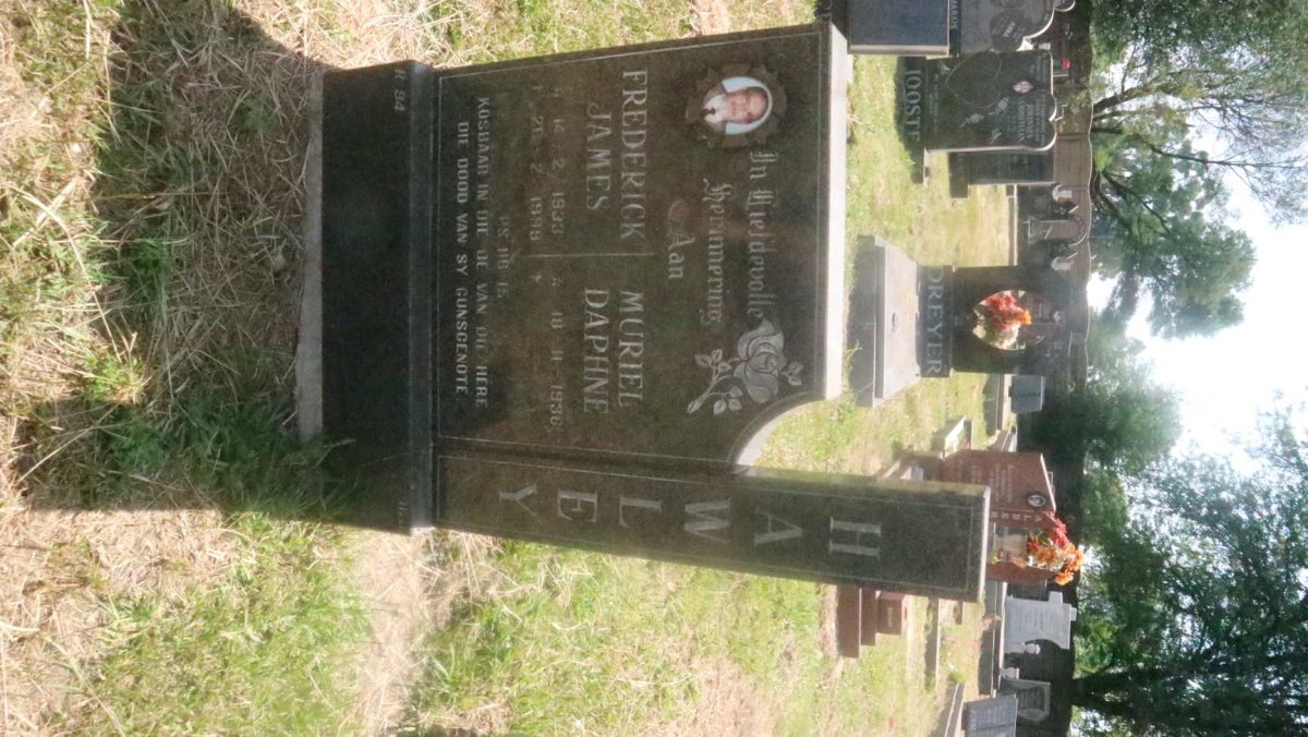 HAWLEY Frederick James 1933-1999 &amp; Muriel Daphne 1936-