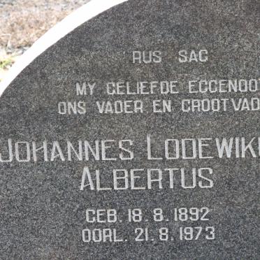 BERG Johannes Lodewikus Albertus, van den 1892-1973 &amp; Maria Jacoba v. SCHALKWYK 1899-1986