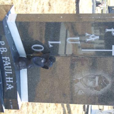 F - Vanne :: Surnames - F