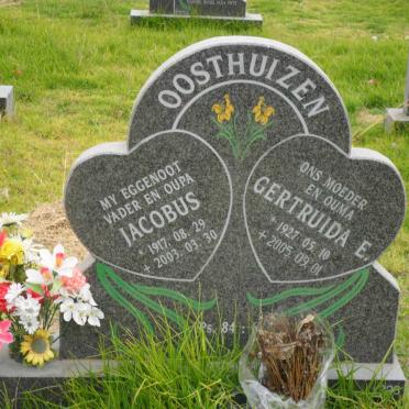 OOSTHUIZEN Jacobus 1917-2003 &amp; Gertruida E. 1927-2005