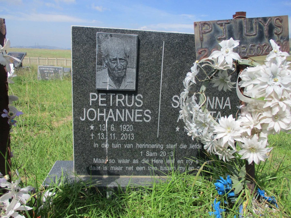UYS Petrus Johannes 1920-2013 &amp; Susanna Aletta ?