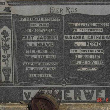 MERWE Gert Jacobus, v.d. 1885-1953 &amp; Susanna Catharina OOSTHUYSEN 1887-1961