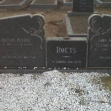 ROETS Jacobus Petrus 1912-1977 &amp; Anna Magarietha Elizabeth MARAIS 1918-198?