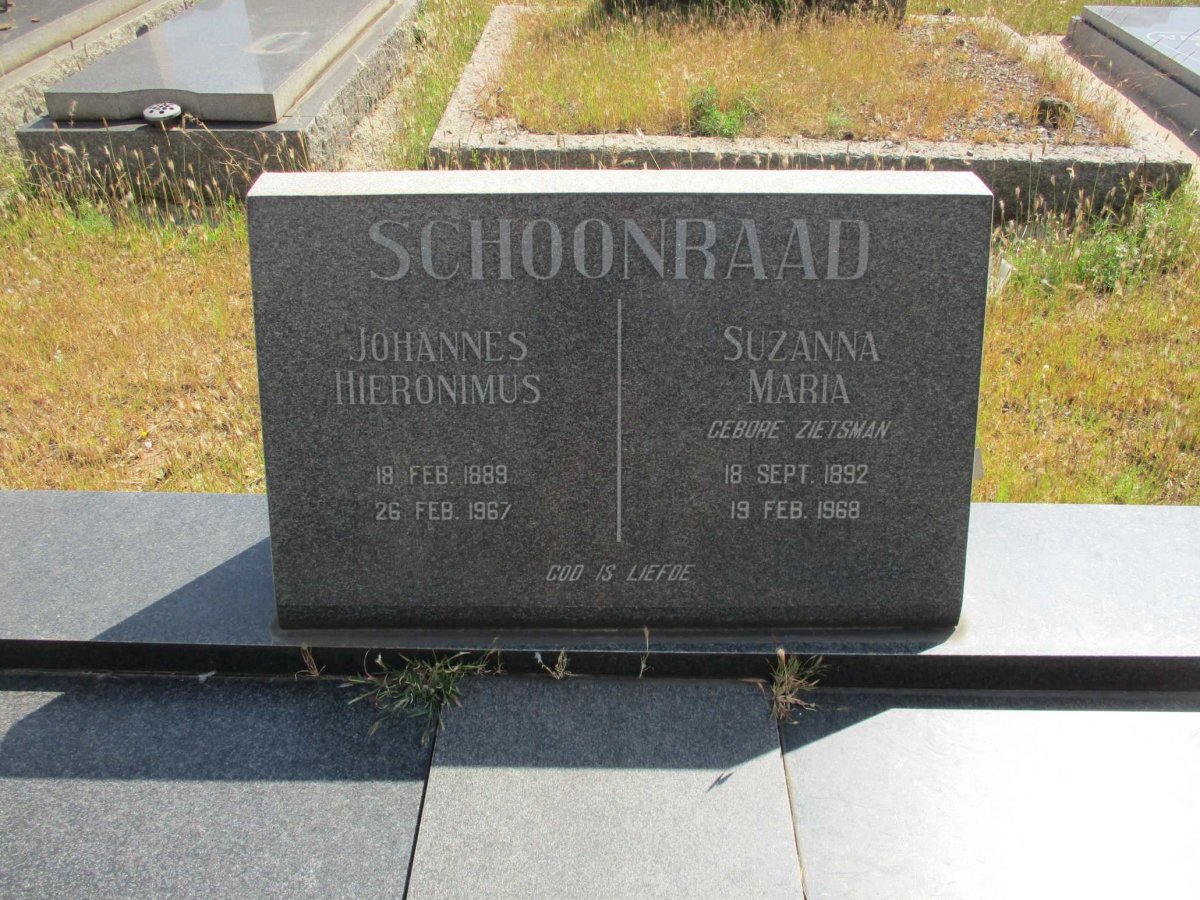 SCHOONRAAD Johannes Hieronimus 1889-1967 & Suzanna Maria ZIETSMAN 1892-1968