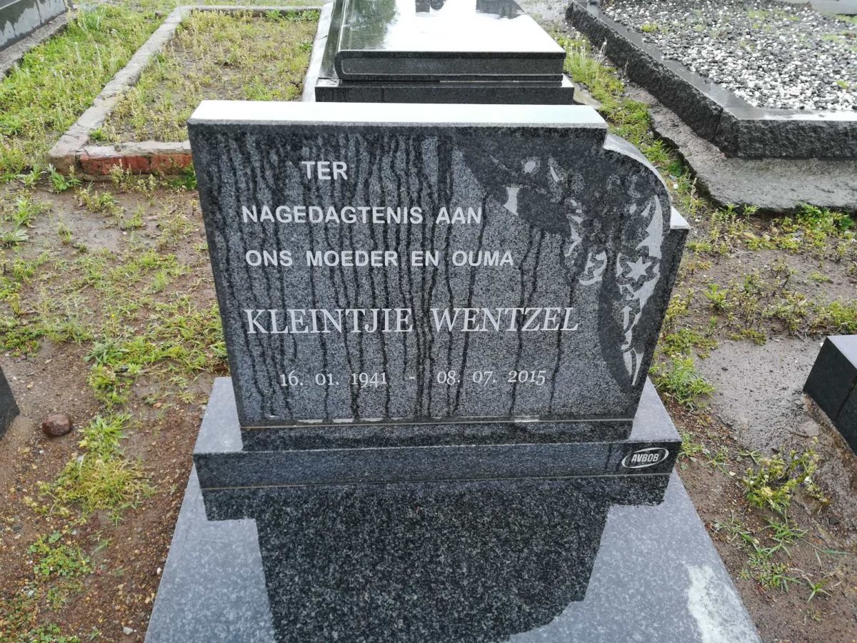 WENTZEL Kleintjie 1941-2015