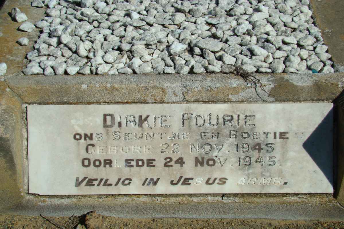 FOURIE Dirkie 1945-1945