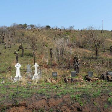Mpumalanga,  WATERVAL BOVEN district, Elandshoek 339, Airlie, farm cemetery _2