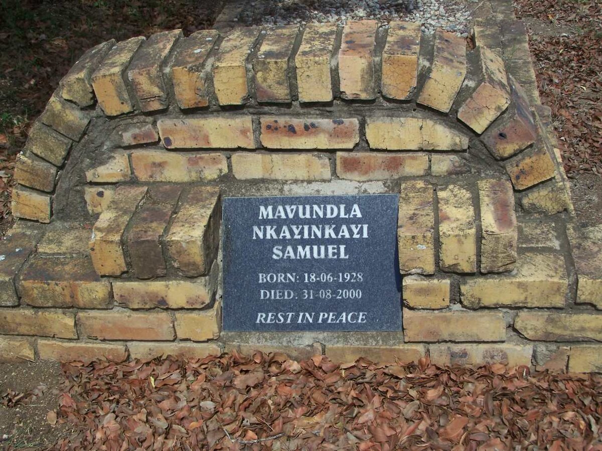 MAVUNDLA Nkayinkayi Samuel 1928-2000