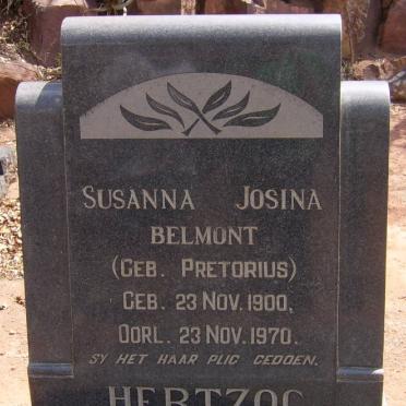 HERTZOG Susanna Josina Belmont nee PRETORIUS 1900-1970
