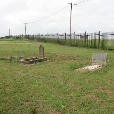 Mpumalanga, BELFAST district, Bambi 146 JT, Bambi Country Lodge cemetery