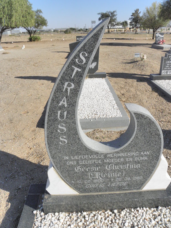 STRAUSS Gesie Christina 1900-1989