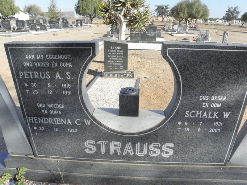 STRAUSS Petrus A.S. 1919-1991 &amp; Hendriena C.W. 1922- :: STRAUSS Schalk W. 1921-2001