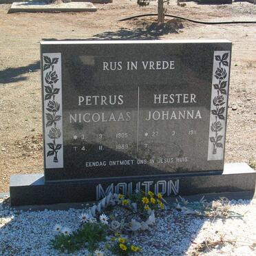 MOUTON Petrus Nicolaas 1905-1989 &amp; Hester Johanna 1911-
