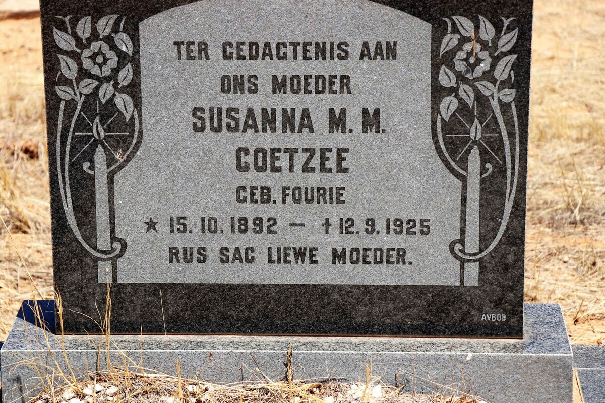 COETZEE Susanna M.M. nee FOURIE 1892-1925