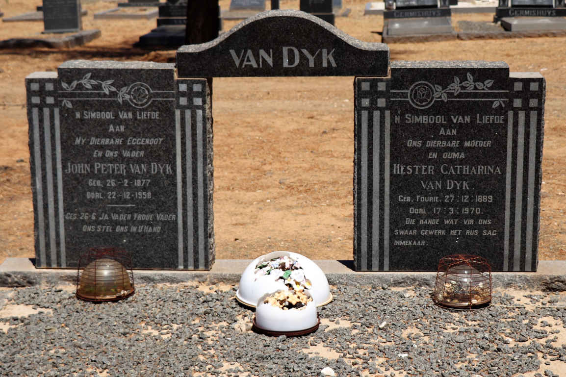 DYK John Peter, van 1877-1958 &amp; Hester Catharina FOURIE 1889-1970