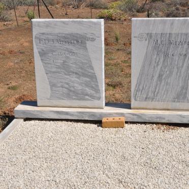 Northern Cape, CALVINIA district, Bokkeveldberge, Kuil, Stinkfontein 461, settlement cemetery