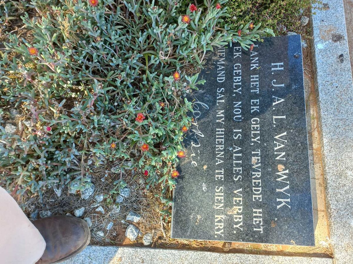 WYK H.J.A.L., van
