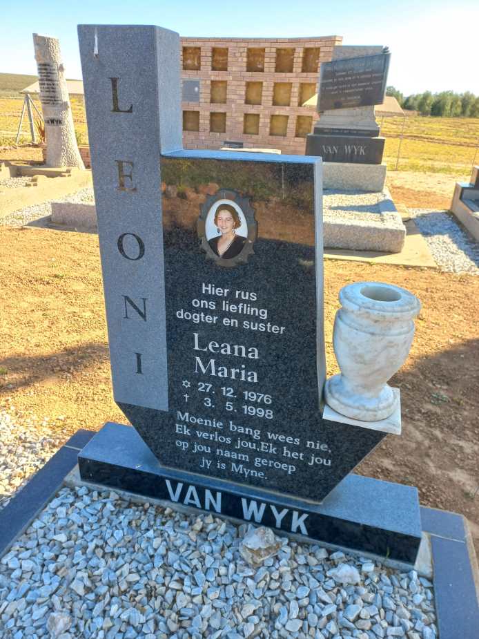 WYK Leana Maria, van 1976-1998