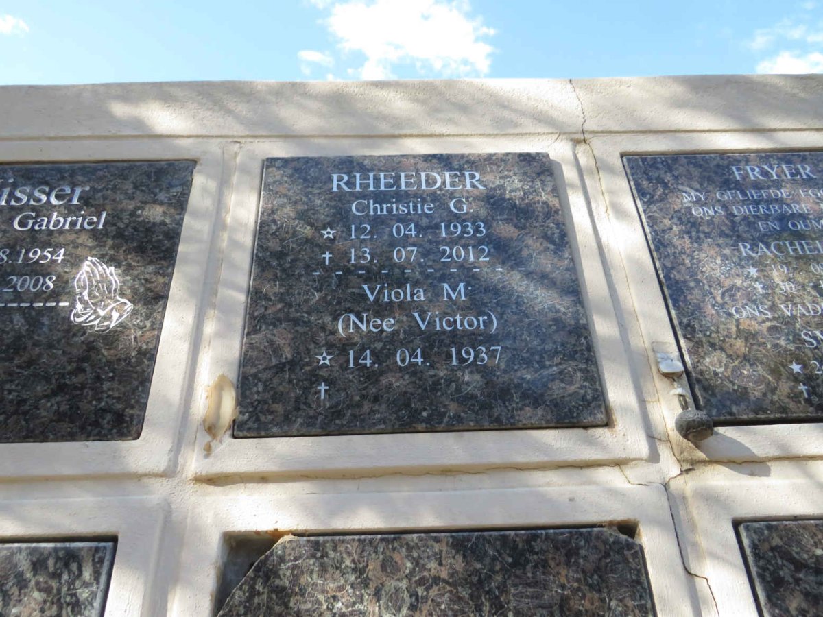 RHEEDER Christie G. 1933-2012 & Viola M. VICTOR 1937-