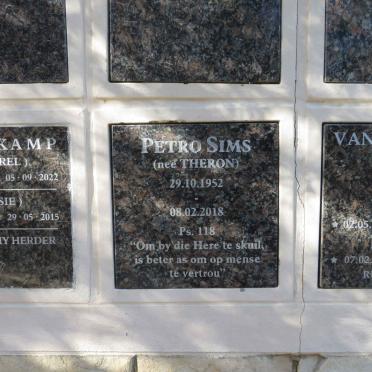 SIMS Petro nee THERON 1952-2018