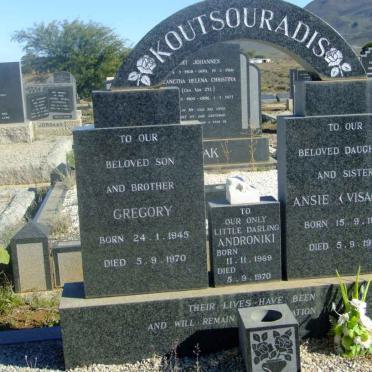 KOUTSOURADIS Gregory 1945-1970 &amp; Ansie VISAGIE 1947-1970 :: KOUTSOURADIS Androniki 1969-1970