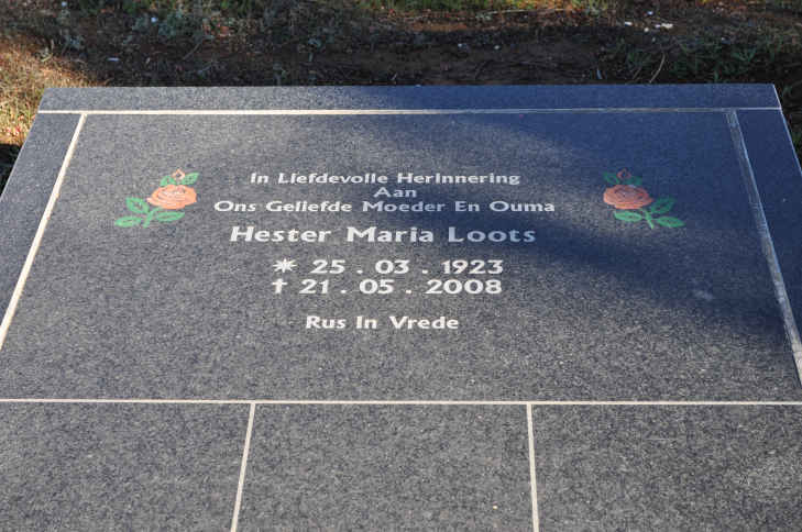 LOOTS Hester Maria 1923-2008