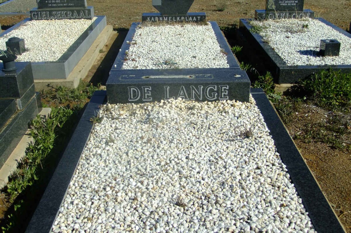 LANGE, de