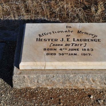 LAURENCE Hester J.E. nee DU TOIT 1883-1917