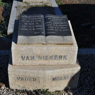 NIEKERK Hugo A., van 1892-1974 &amp; Anna Jakomina V.D. MERWE 1890-1963