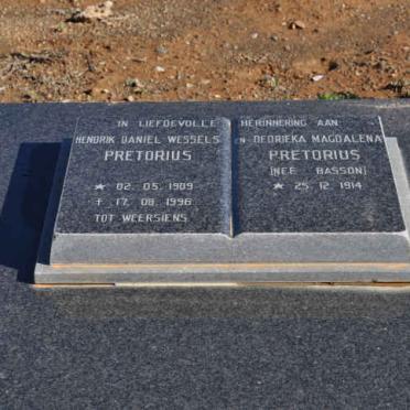 PRETORIUS Hendrik Daniel Wessels 1909-1996 &amp; Dedrieka Magdalena BASSON 1914-