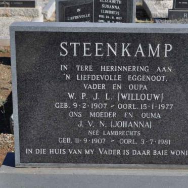 STEENKAMP W.P.J.L. 1907-1977 &amp; J.V.N. LAMBRECHTS 1907-1981