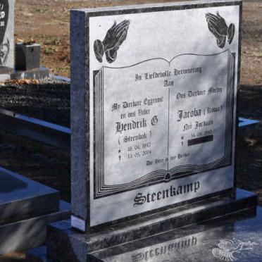 STEENKAMP Hendrik G. 1942-2004 &amp; Jacoba JORDAAN 19??-