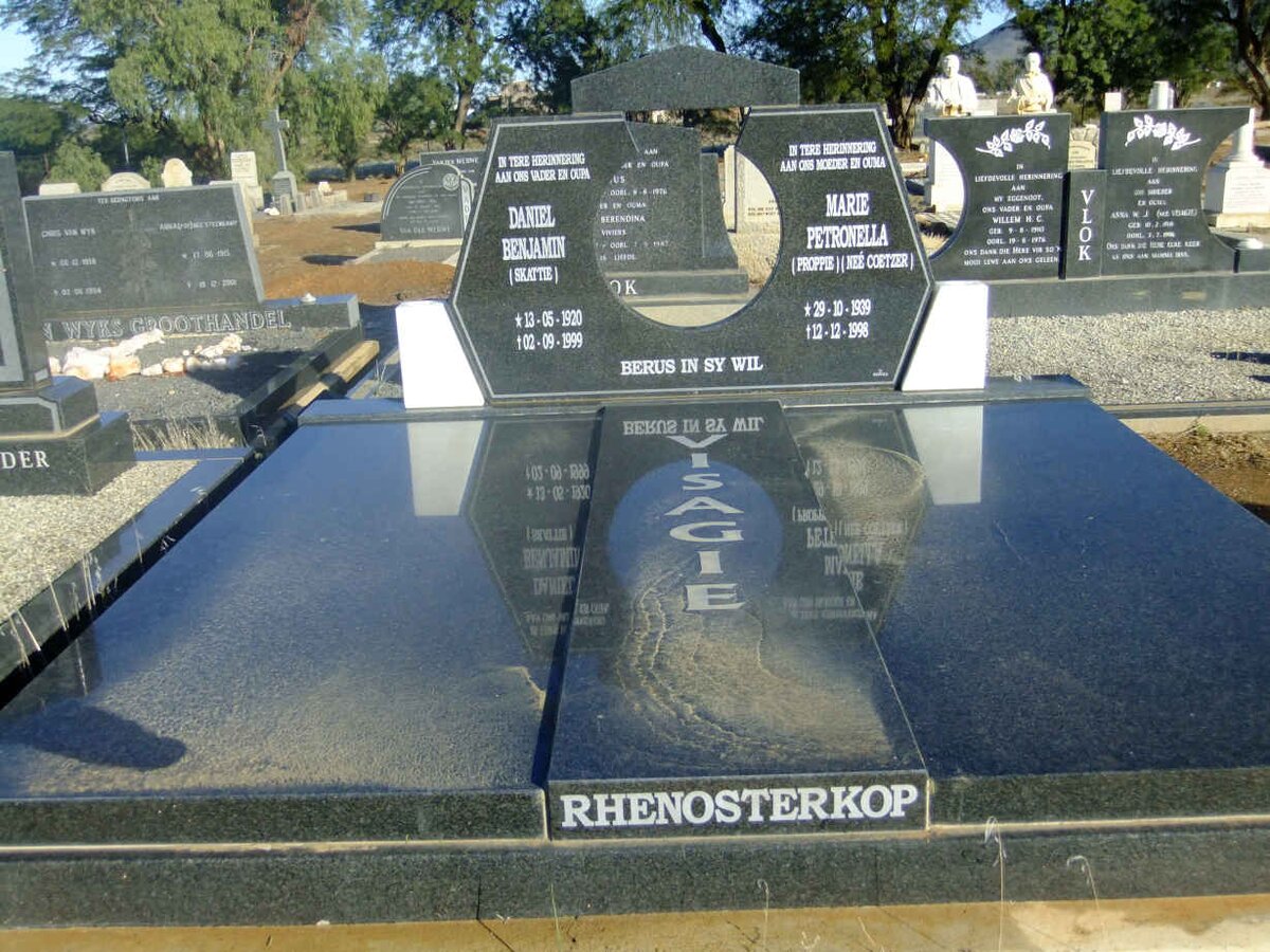 VISAGIE Daniel Benjamin 1920-1999 :: VISAGIE Marie Petronella nee COETZER 1939-1998