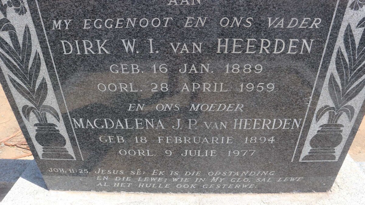 HEERDEN Dirk W.I., van 1889-1959 &amp; Magdalena J.P. 1894-1977