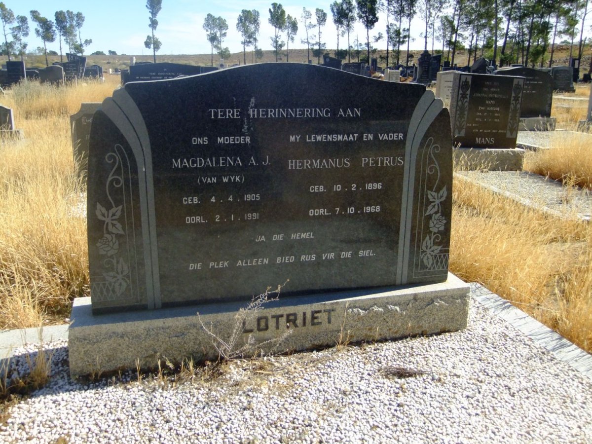LOTRIET Hermanus Petrus 1896-1968 &amp; Magdalena A.J. VAN WYK 1905-1991