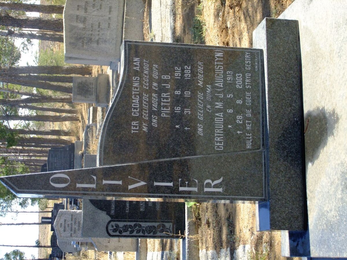 OLIVIER Pieter J.B. 1912-1982 &amp; Gertruida M.J. AUGUSTYN 1913-2003