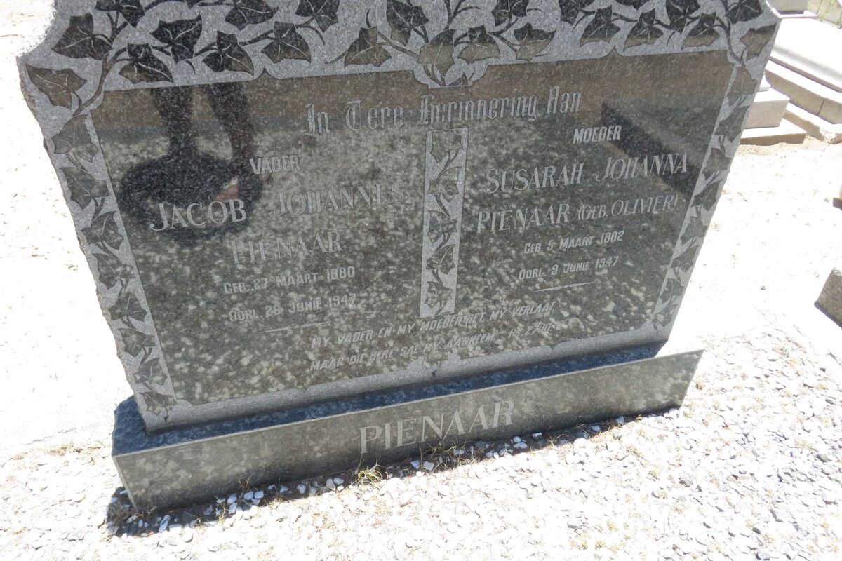 PIENAAR Jacob Johannes 1880-1947 &amp; Susarah Johanna OLIVIER 1882-1947