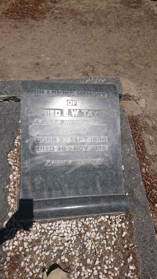 TAYLOR Alfred E.W. 1884-1936