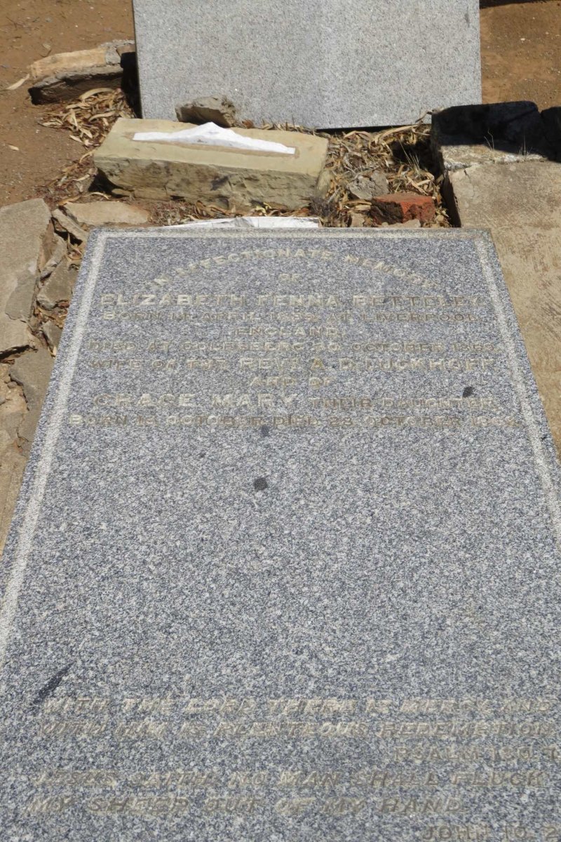 LUCKHOFF Elizabeth Fenna nee BETTELEY 18??-1869 :: LUCKHOFF Grace Mary 1869-1869