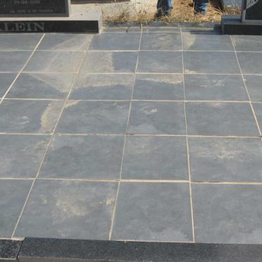 KLEIN William Alexander 1930-1999 &amp; Louisa Elizabeth 1945-2011